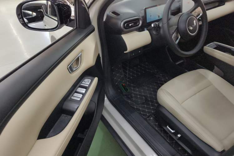 Used Wuling Bingo PLUS 2024 510 km Range 5-Seater Version Driver Seat