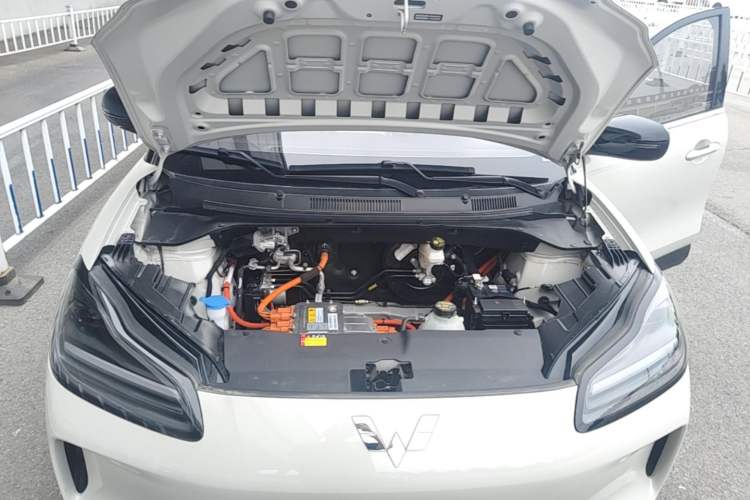 Used Wuling Bingo PLUS 2024 330 km Range Five-Seater Version Engine Bay