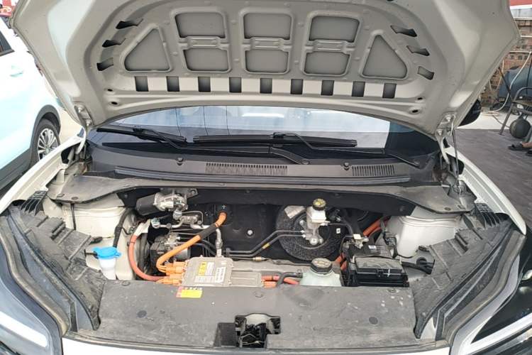Used Wuling Bingo PLUS 2024 330 km Range Five-Seater Version Engine Bay