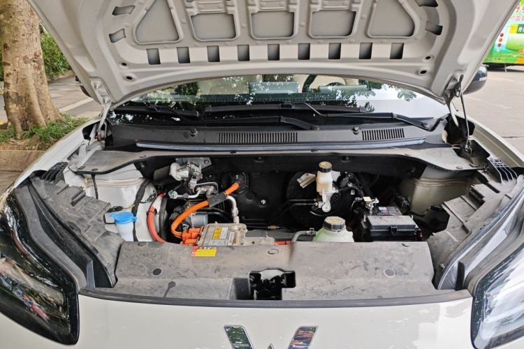 Used Wuling Bingo PLUS 2024 401 km Range 5-Seater Version Engine Bay