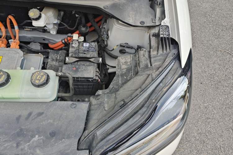 Used Wuling Bingo PLUS 2024 510 km Range 5-Seater Version Engine Bay Left