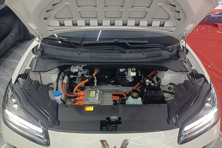 Used Wuling Bingo PLUS 2024 330 km Range Five-Seater Version Engine Bay