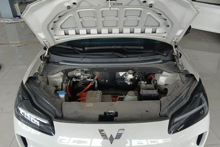 Used Wuling Bingo PLUS 2024 330 km Range Five-Seater Version Engine Bay
