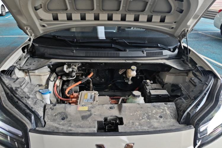 Used Wuling Bingo PLUS 2024 330 km Range Five-Seater Version Engine Bay