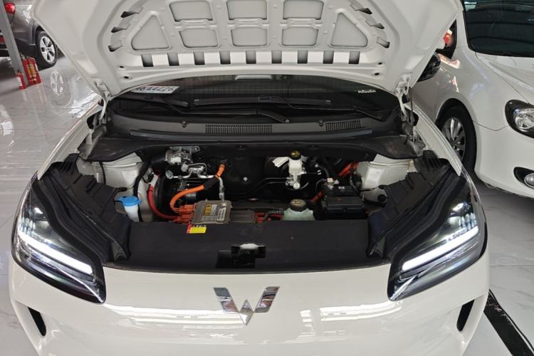Used Wuling Bingo PLUS 2024 401 km Range 5-Seater Version Engine Bay