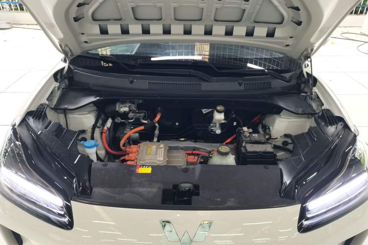 Used Wuling Bingo PLUS 2024 401 km Range 5-Seater Version Engine Bay
