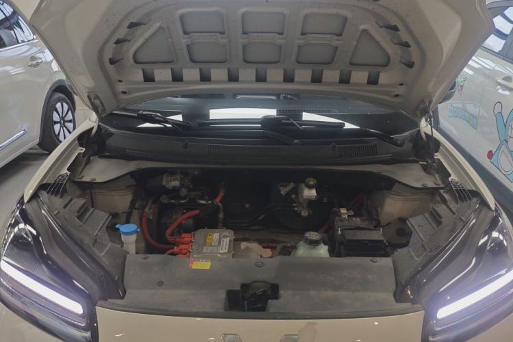 Used Wuling Bingo PLUS 2024 330 km Range Five-Seater Version Engine Bay