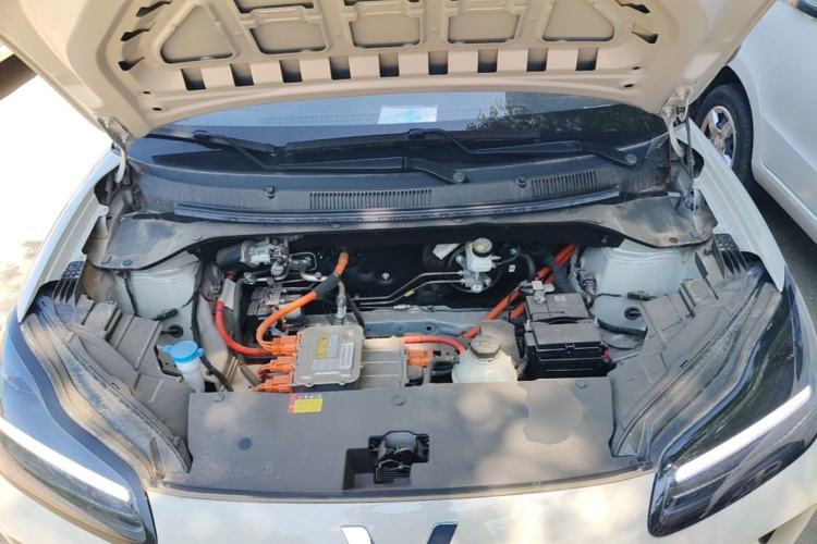 Used Wuling Bingo PLUS 2024 330 km Range Five-Seater Version Engine Bay