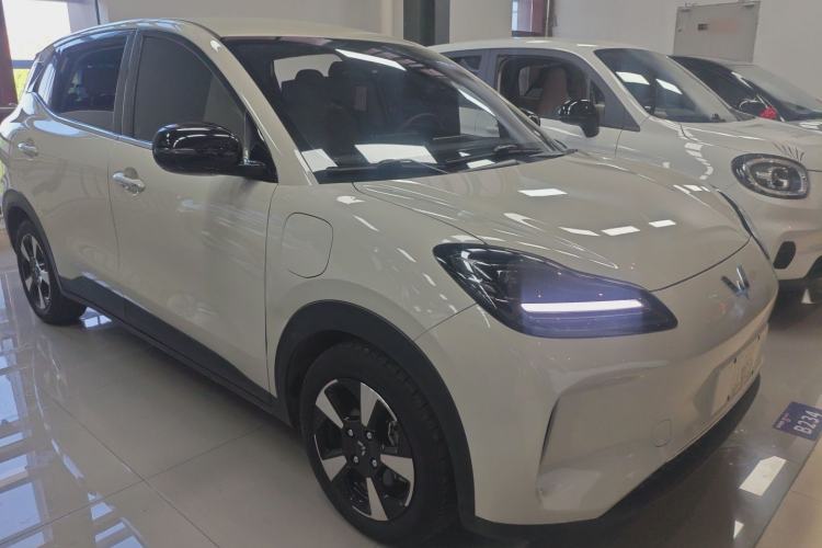 Used Wuling Bingo PLUS 2024 330 km Range Five-Seater Version Exterior 1
