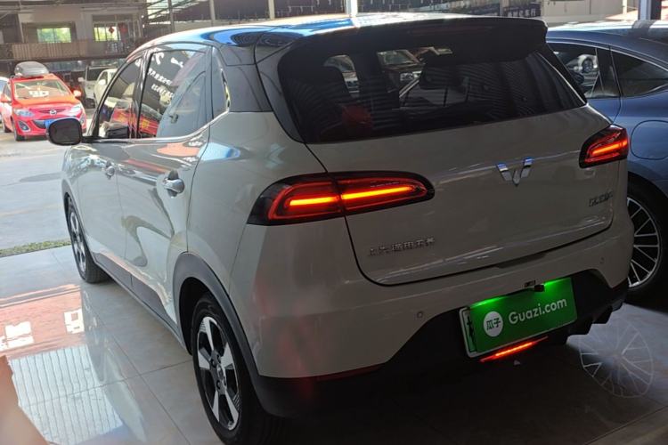 Used Wuling Bingo PLUS 2024 401 km Range 5-Seater Version Exterior 2