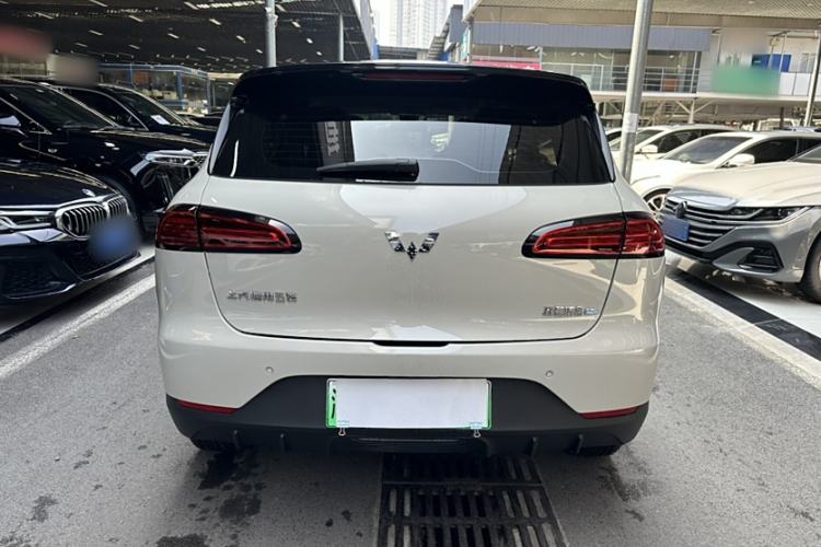 Used Wuling Bingo PLUS 2024 401 km Range 5-Seater Version Exterior 2