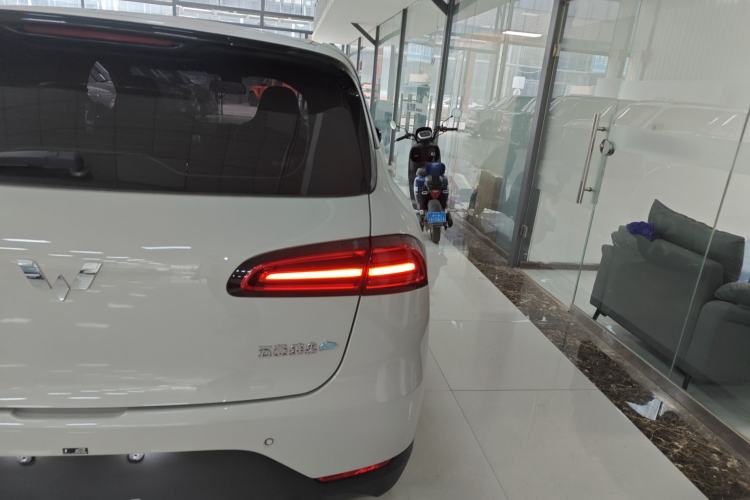 Used Wuling Bingo PLUS 2024 510 km Range 5-Seater Version Exterior 3