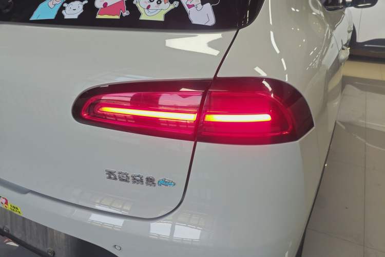 Used Wuling Bingo PLUS 2024 330 km Range Five-Seater Version Exterior 3
