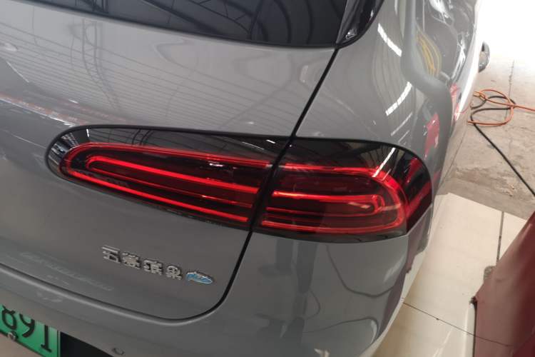 Used Wuling Bingo PLUS 2024 401 km Range 5-Seater Version Exterior 3