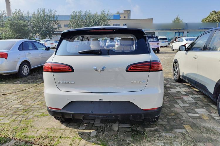 Used Wuling Bingo PLUS 2024 330 km Range Five-Seater Version Exterior 4