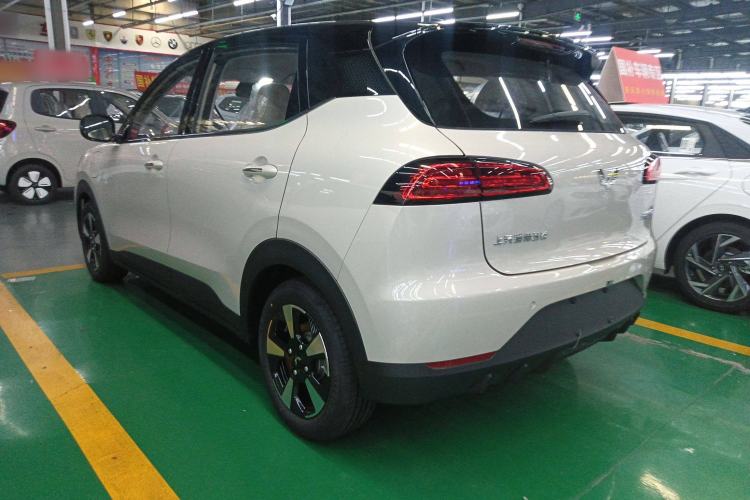 Used Wuling Bingo PLUS 2024 330 km Range Five-Seater Version Exterior 4