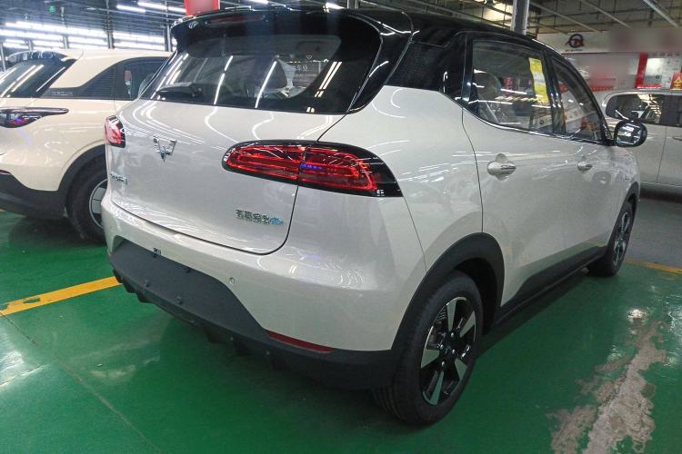 Used Wuling Bingo PLUS 2024 330 km Range Five-Seater Version Exterior 6