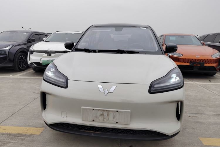 Used Wuling Bingo PLUS 2024 330 km Range Five-Seater Version Front