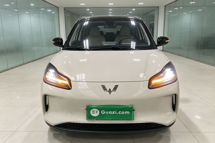 Used Wuling Bingo PLUS 2024 330 km Range Five-Seater Version Front