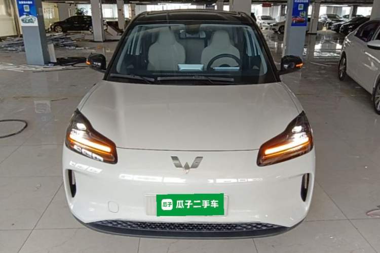 Used Wuling Bingo PLUS 2024 330 km Range Five-Seater Version Front