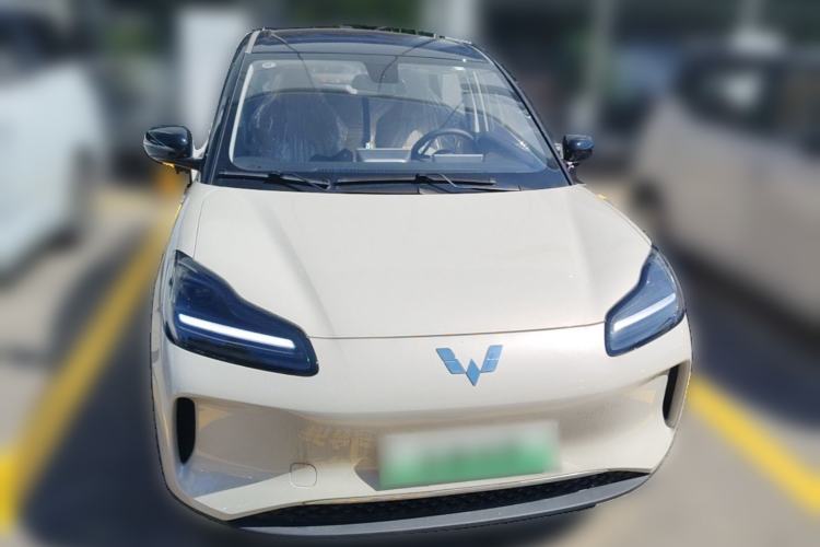 Used Wuling Bingo PLUS 2024 330 km Range Five-Seater Version Front