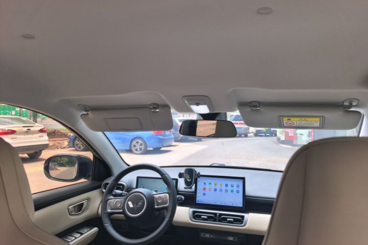 Used Wuling Bingo PLUS 2024 330 km Range Five-Seater Version Headliner