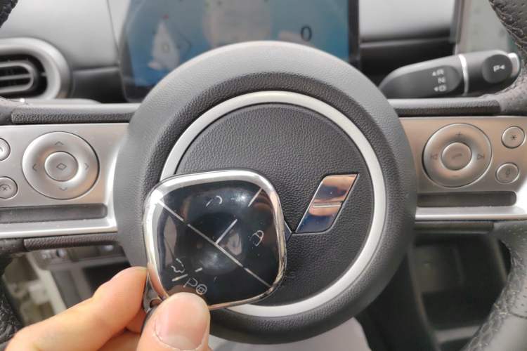 Used Wuling Bingo PLUS 2024 330 km Range Five-Seater Version Interior 1