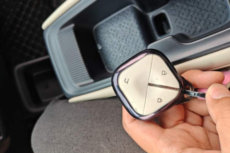 Used Wuling Bingo PLUS 2024 330 km Range Five-Seater Version Interior 1