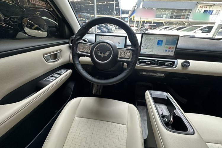 Used Wuling Bingo PLUS 2024 401 km Range 5-Seater Version Interior 13