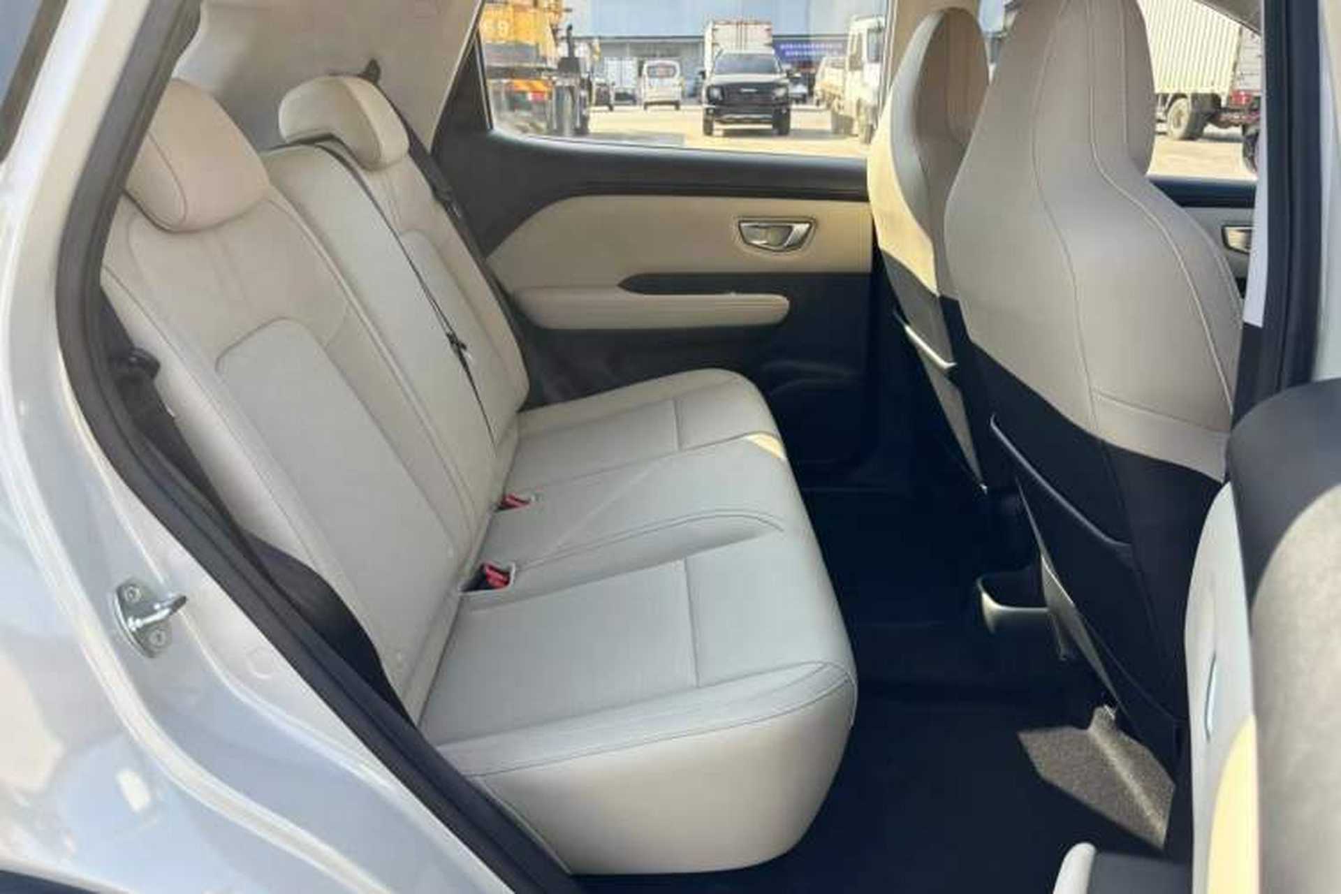 Used Wuling Bingo PLUS 2024 510 km Range 5-Seater Version Interior 2