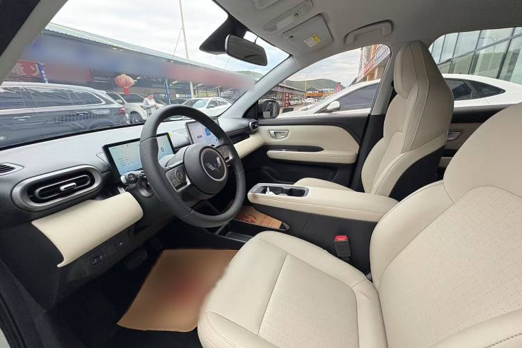 Used Wuling Bingo PLUS 2024 510 km Range 5-Seater Version Interior 2