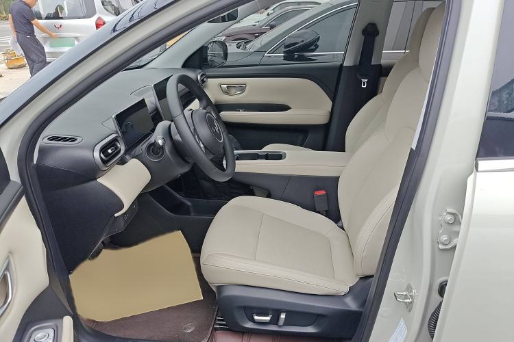 Used Wuling Bingo PLUS 2024 510 km Range 5-Seater Version Interior 3