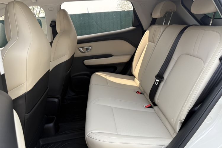 Used Wuling Bingo PLUS 2024 510 km Range 5-Seater Version Interior 4