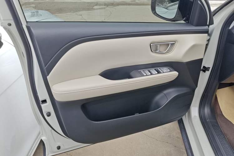 Used Wuling Bingo PLUS 2024 510 km Range 5-Seater Version Interior 7