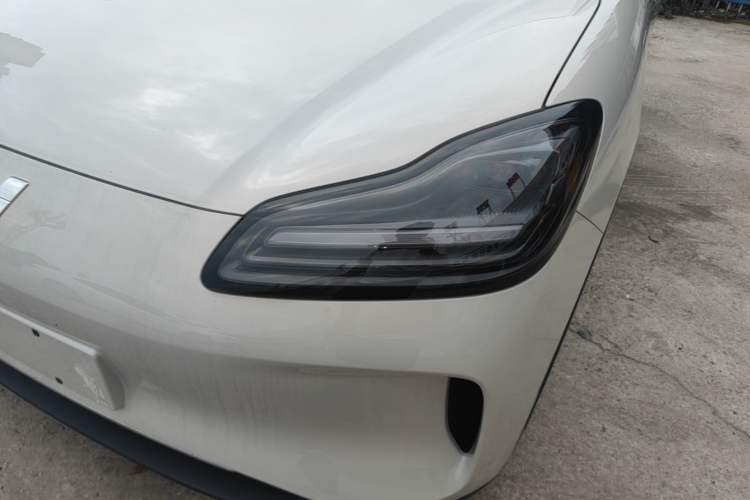 Used Wuling Bingo PLUS 2024 510 km Range 5-Seater Version Left Front Headlight
