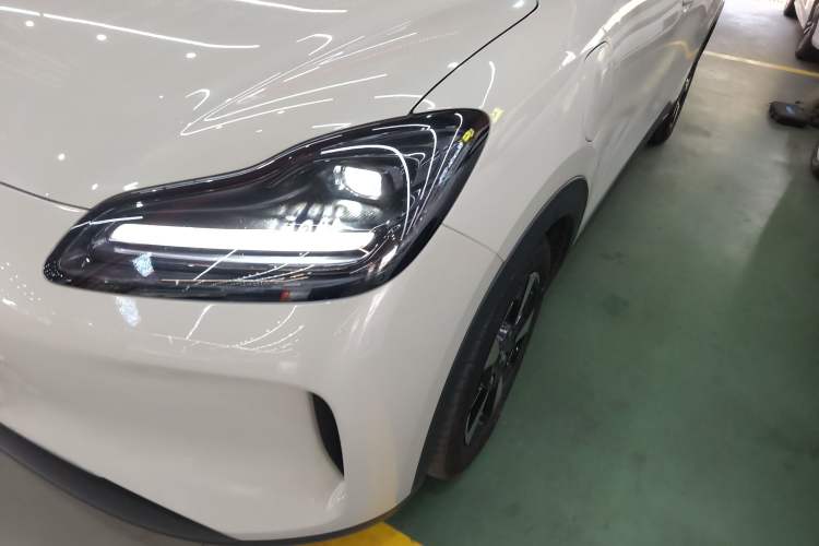 Used Wuling Bingo PLUS 2024 510 km Range 5-Seater Version Left Front Headlight