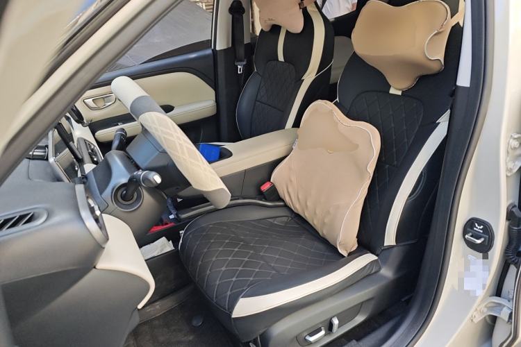 Used Wuling Bingo PLUS 2024 401 km Range 5-Seater Version Left Front Seat