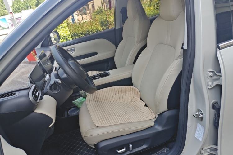 Used Wuling Bingo PLUS 2024 510 km Range 5-Seater Version Left Front Seat