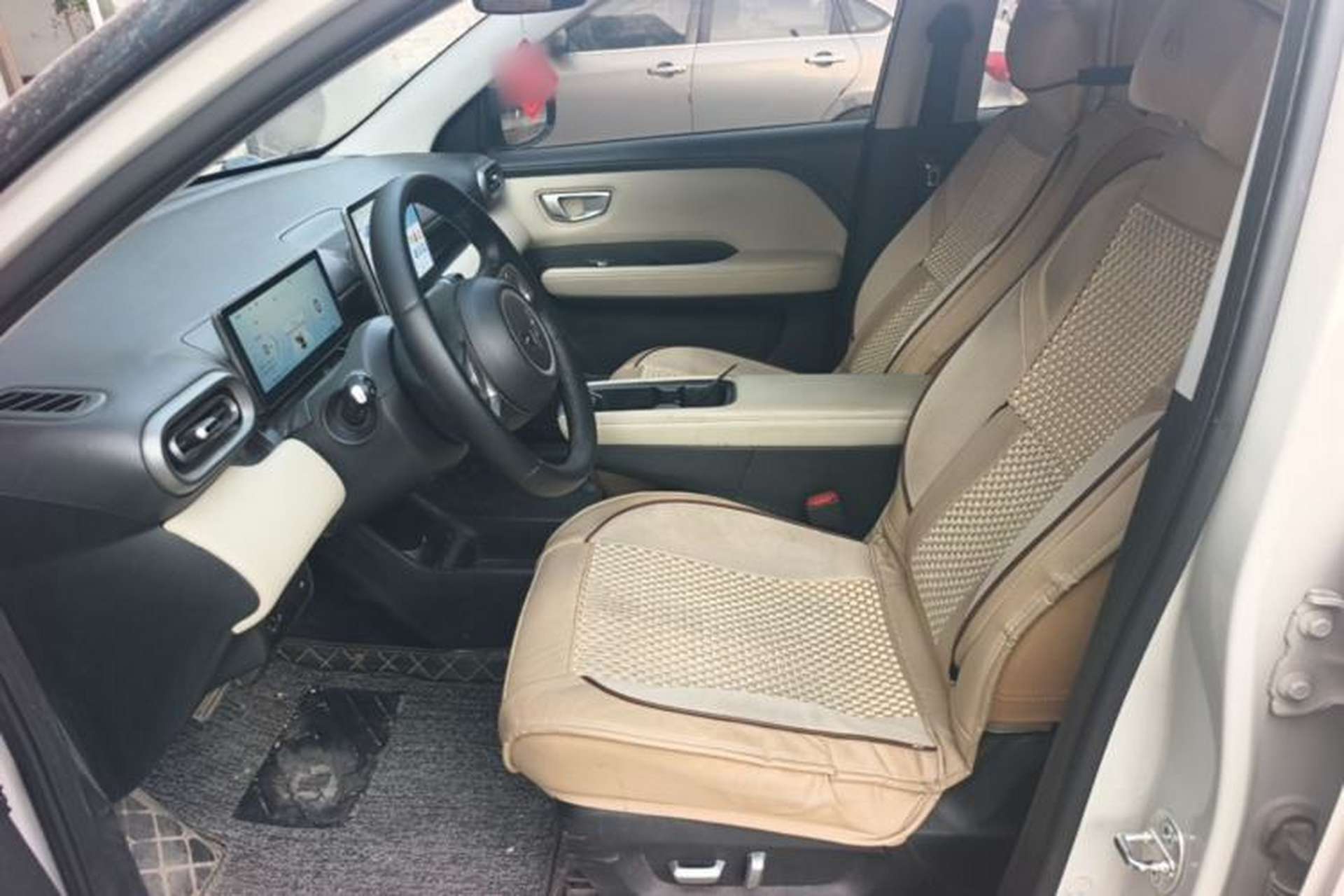 Used Wuling Bingo PLUS 2024 330 km Range Five-Seater Version Left Front Seat