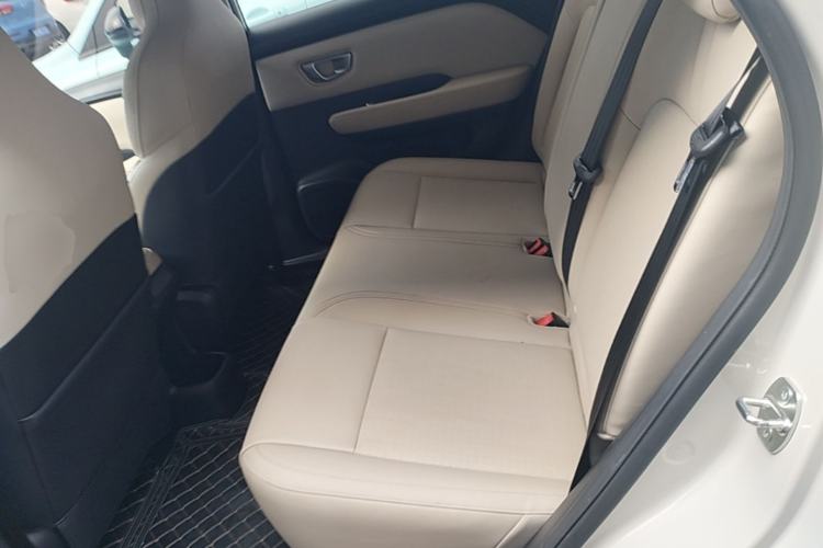 Used Wuling Bingo PLUS 2024 330 km Range Five-Seater Version Left Rear Seat