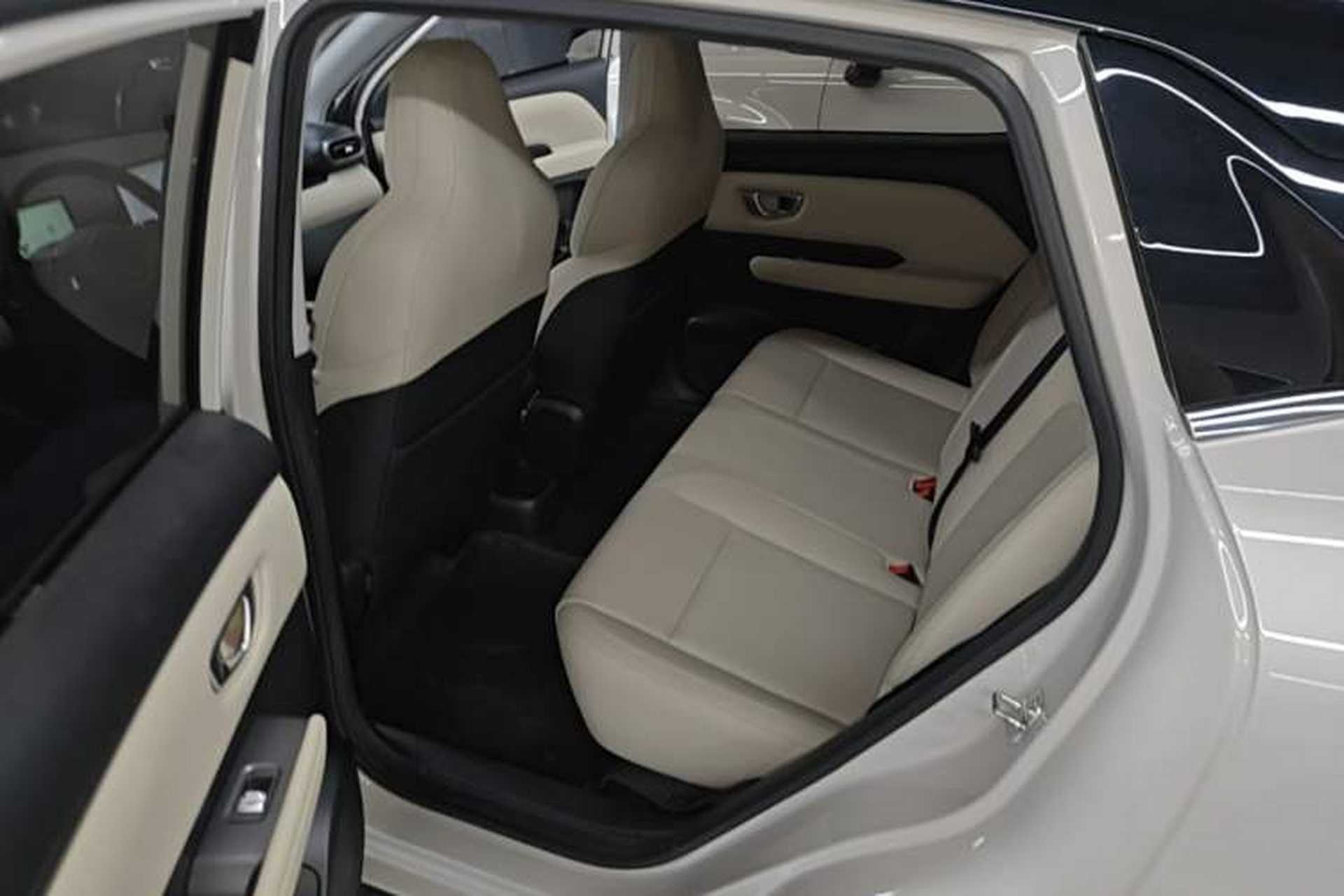 Used Wuling Bingo PLUS 2024 401 km Range 5-Seater Version Left Rear Seat