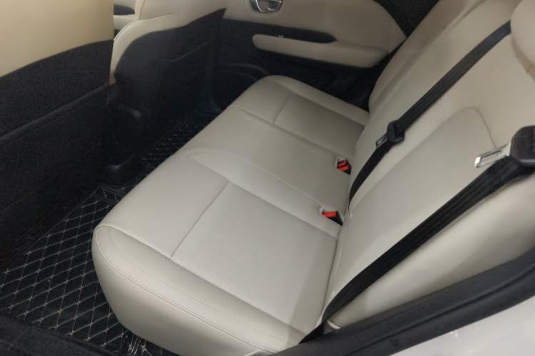 Used Wuling Bingo PLUS 2024 510 km Range 5-Seater Version Left Rear Seat