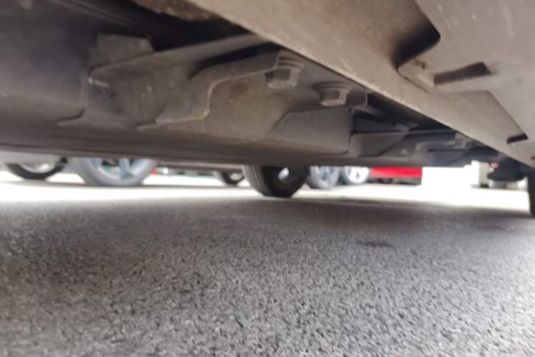 Used Wuling Bingo PLUS 2024 401 km Range 5-Seater Version Left Side Sill