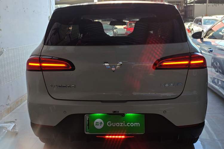Used Wuling Bingo PLUS 2024 401 km Range 5-Seater Version Rear