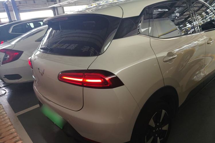 Used Wuling Bingo PLUS 2024 330 km Range Five-Seater Version Rear