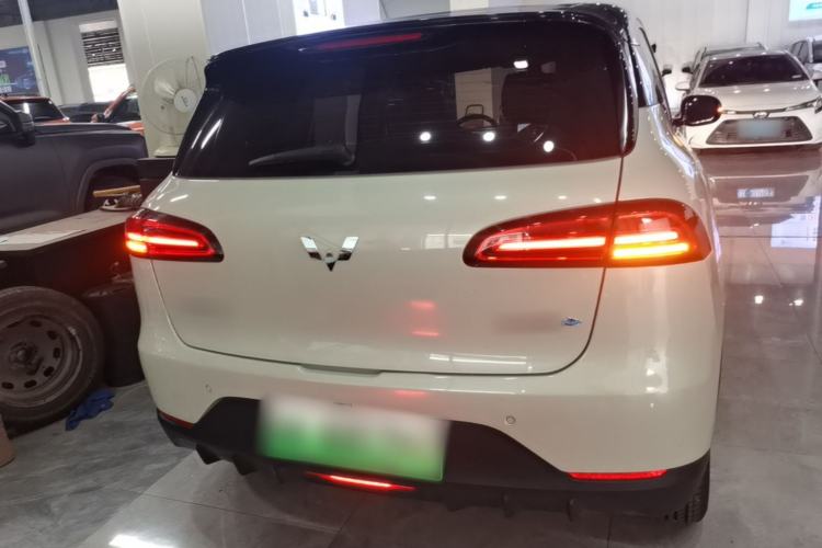Used Wuling Bingo PLUS 2024 330 km Range Five-Seater Version Rear