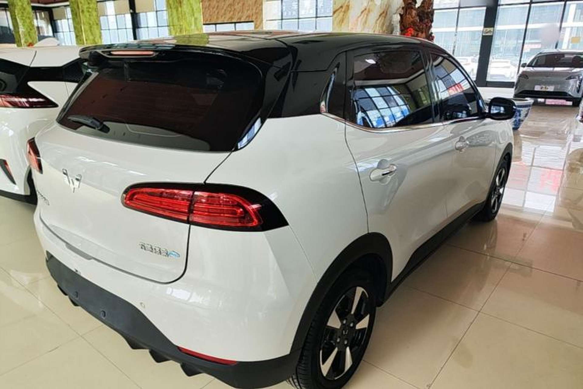 Used Wuling Bingo PLUS 2024 510 km Range 5-Seater Version Rear Right 45 Deg