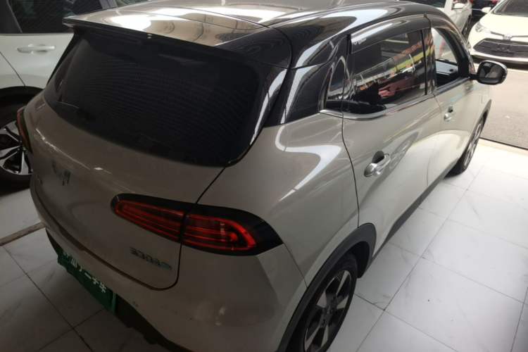 Used Wuling Bingo PLUS 2024 401 km Range 5-Seater Version Rear Right 45 Deg