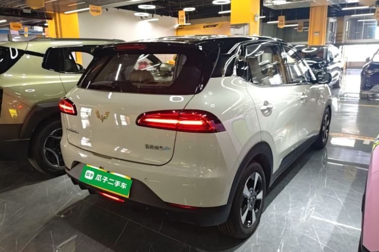 Used Wuling Bingo PLUS 2024 401 km Range 5-Seater Version Rear Right 45 Deg
