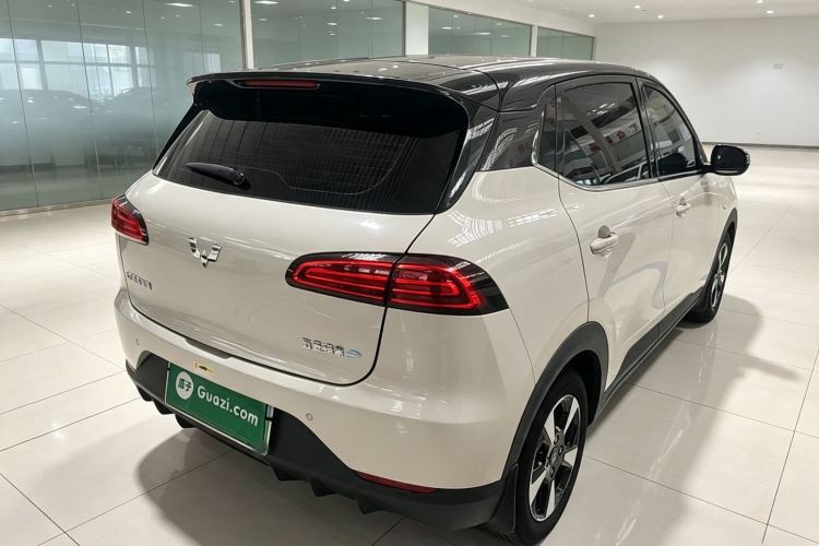 Used Wuling Bingo PLUS 2024 330 km Range Five-Seater Version Rear Right 45 Deg